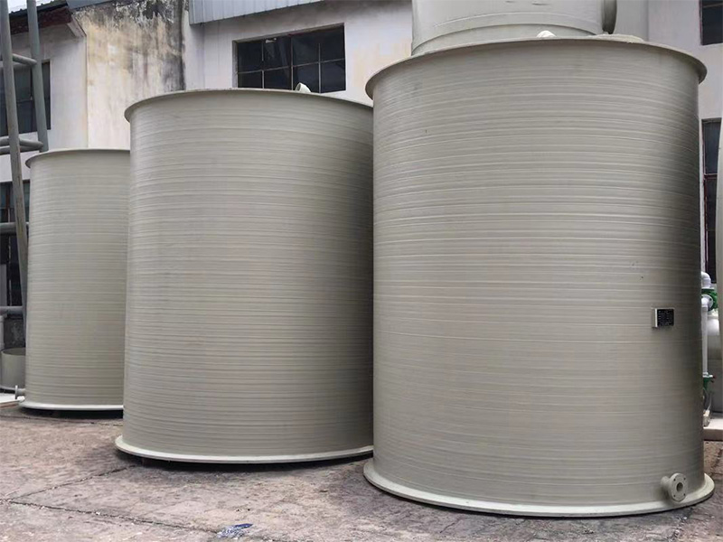 聚丙烯儲(chǔ)罐的罐體擠出纏繞制作優(yōu)點(diǎn) 聚丙烯儲(chǔ)罐的罐體擠出纏繞制作優(yōu)點(diǎn)
